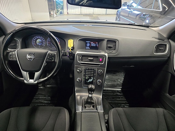 Volvo S60 14 of 23