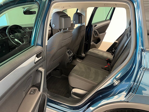 Volkswagen Tiguan 12 of 21