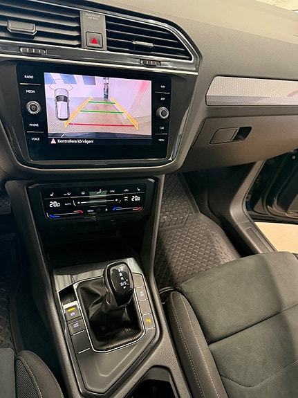 Volkswagen Tiguan 18 of 21