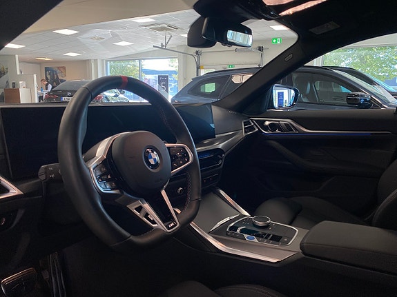 BMW i4 5 of 11