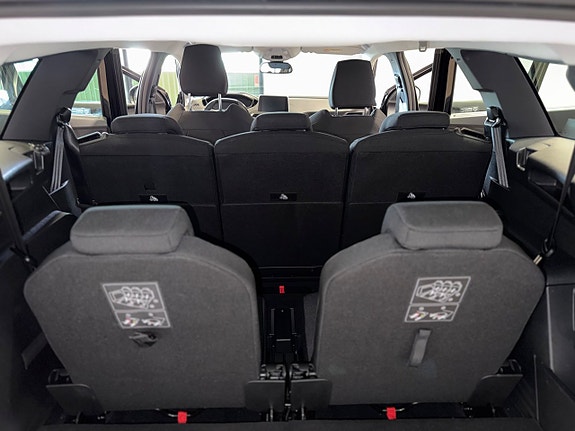 Peugeot 5008 13 of 23
