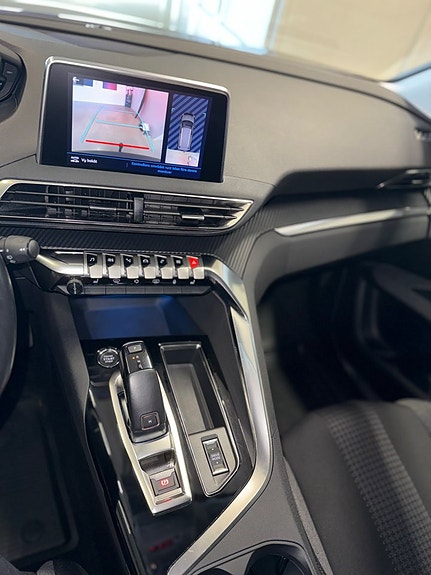 Peugeot 5008 14 of 23