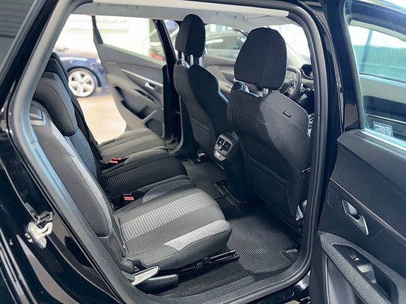 Peugeot 5008 19 of 23