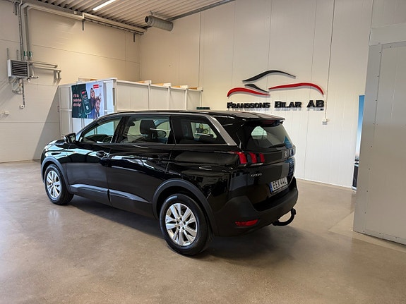 Peugeot 5008 4 of 23
