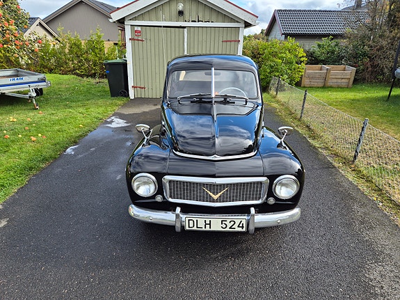 Volvo PV 2 of 11