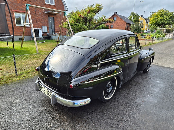 Volvo PV 5 of 11