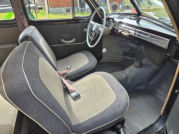 Volvo PV 7 of 11