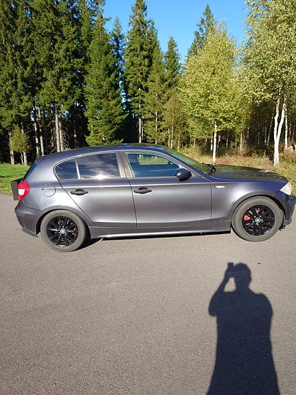 BMW 116i 3 of 4