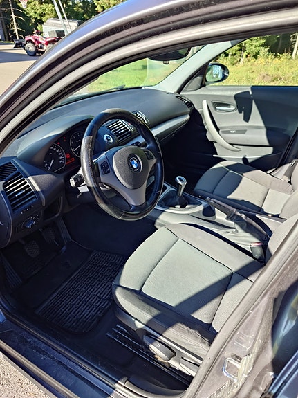 BMW 116i 4 of 4