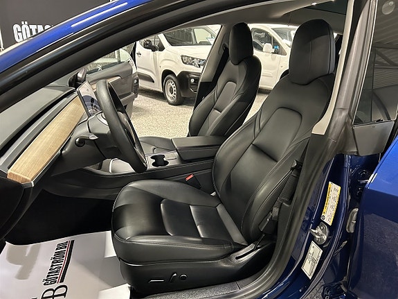 Tesla Model 3 13 of 24