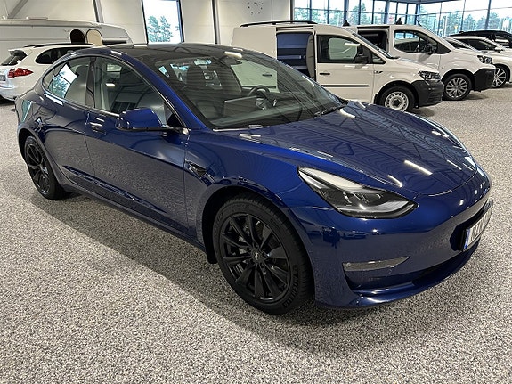 Tesla Model 3 5 of 24