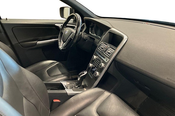 Volvo XC60 9 of 27
