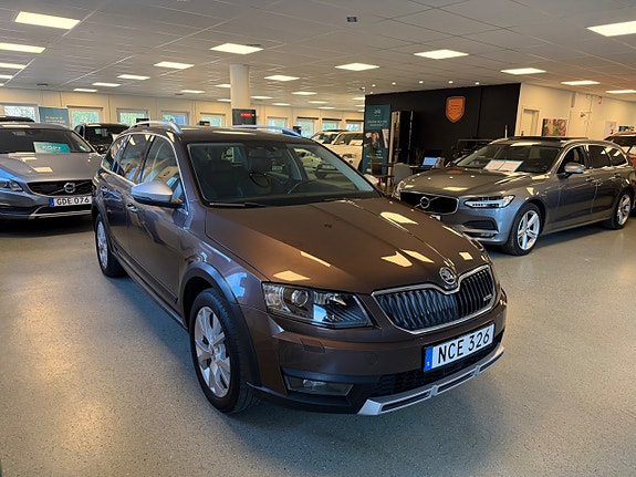 Skoda Octavia Scout 3 of 30