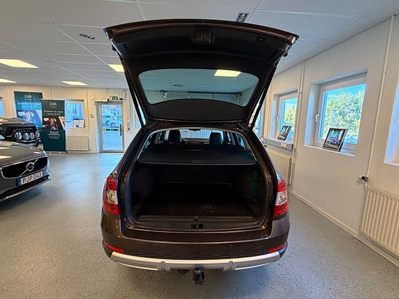 Skoda Octavia Scout 19 of 30