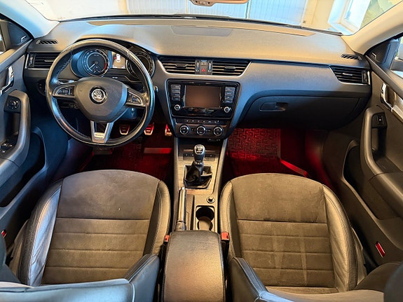 Skoda Octavia Scout 15 of 30