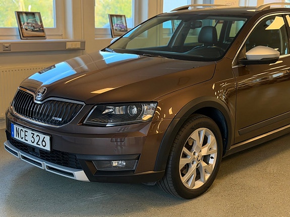 Skoda Octavia Scout 13 of 30