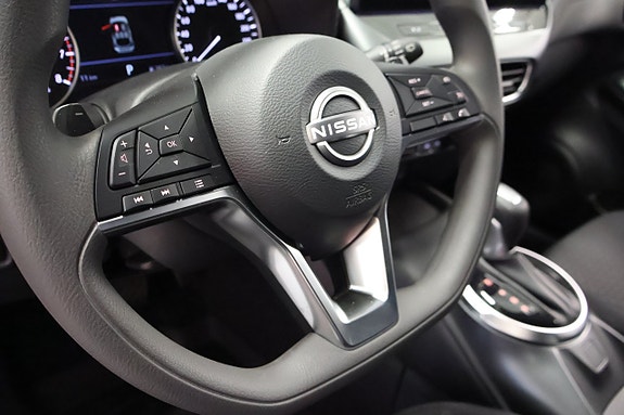 Nissan Juke 9 of 18