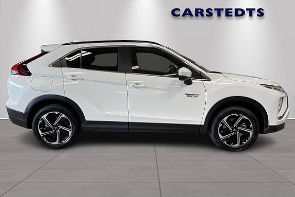 Mitsubishi Eclipse Cross 2 of 7