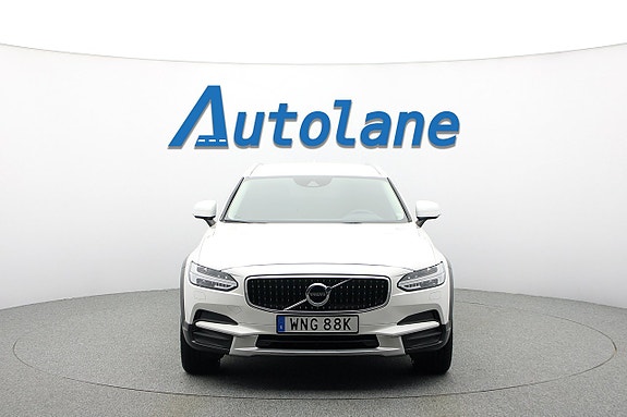 Volvo V90 Cross Country 3 of 26