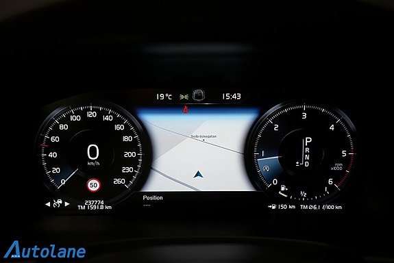 Volvo V90 Cross Country 14 of 26