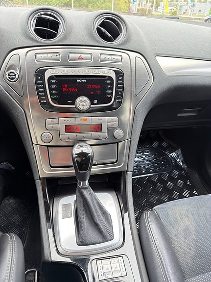 Ford Mondeo 8 of 14