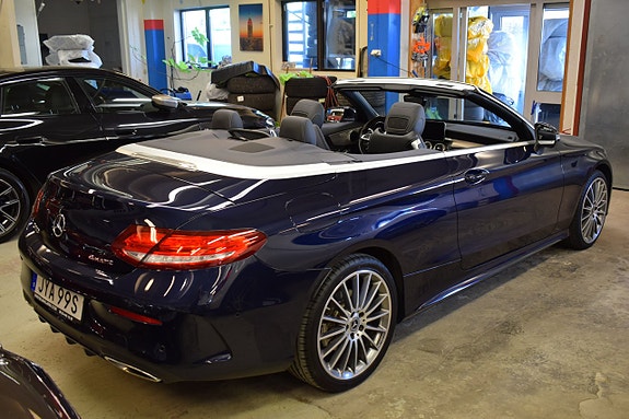 Mercedes-Benz C200 5 of 18