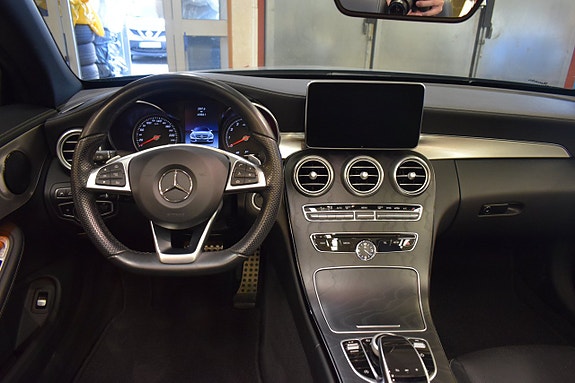 Mercedes-Benz C200 6 of 18