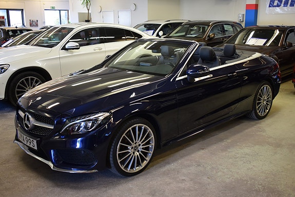 Mercedes-Benz C200 3 of 18