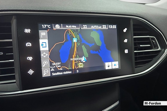 Peugeot 308 SW 16 of 17