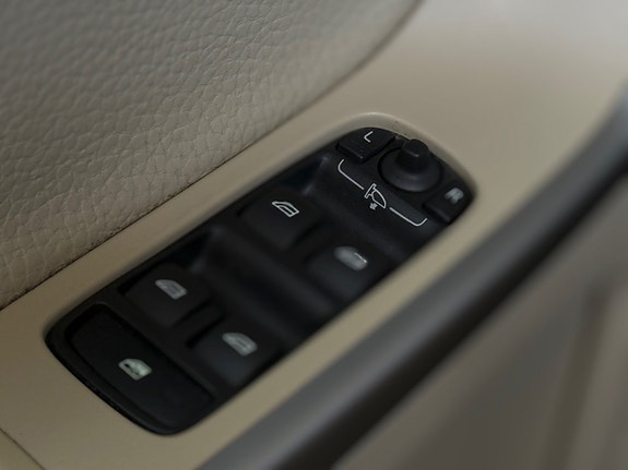 Volvo XC60 18 of 28
