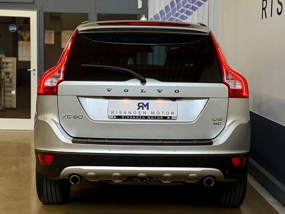 Volvo XC60 7 of 28