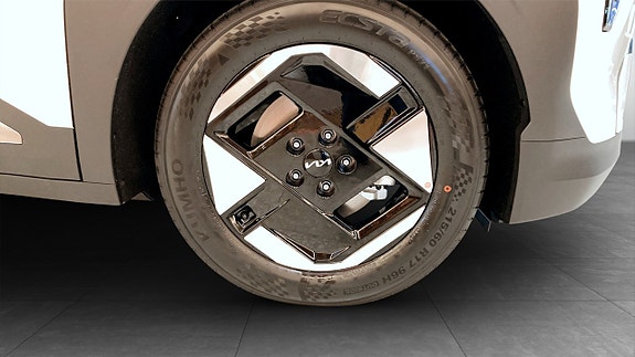 Kia EV3 9 of 19