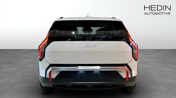 Kia EV3 7 of 19