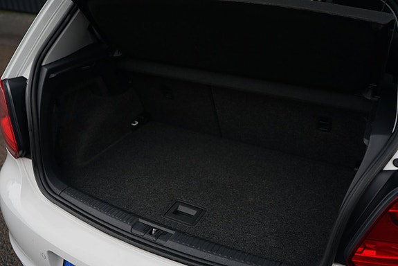 Volkswagen Polo 15 of 15