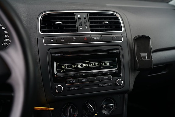 Volkswagen Polo 11 of 15