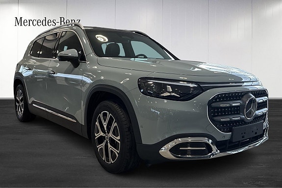 Mercedes-Benz GLB220 2 of 13