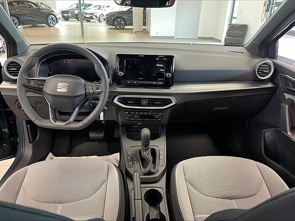 Seat Arona 8 of 10