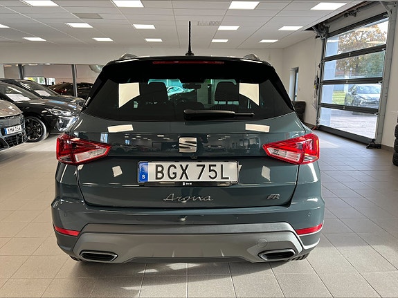 Seat Arona 4 of 10