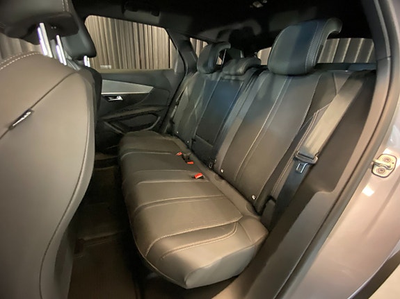 Peugeot 3008 8 of 30