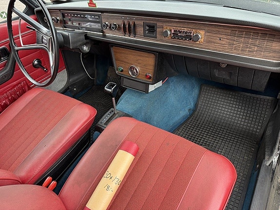 Volvo 144 19 of 23