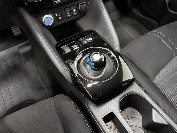 Nissan Leaf 13 of 22