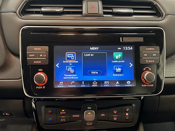 Nissan Leaf 21 of 22