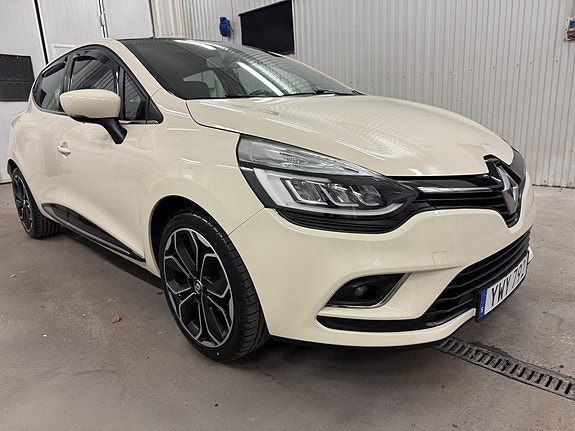 Renault Clio 3 of 24
