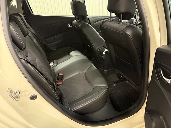 Renault Clio 10 of 24