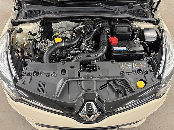 Renault Clio 7 of 24