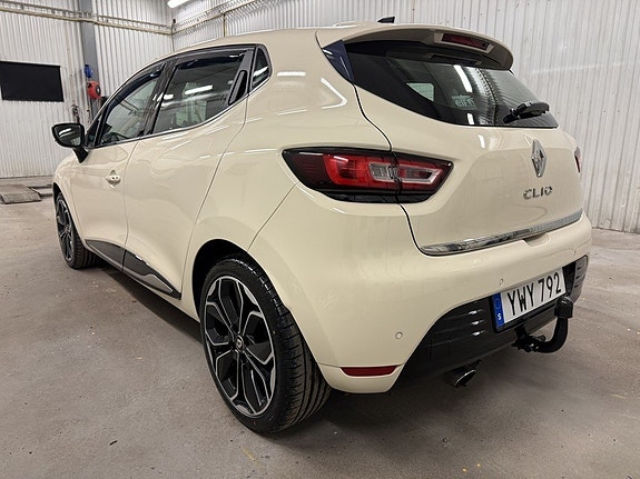 Renault Clio 2 of 24