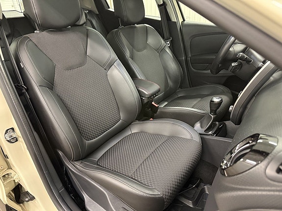 Renault Clio 13 of 24
