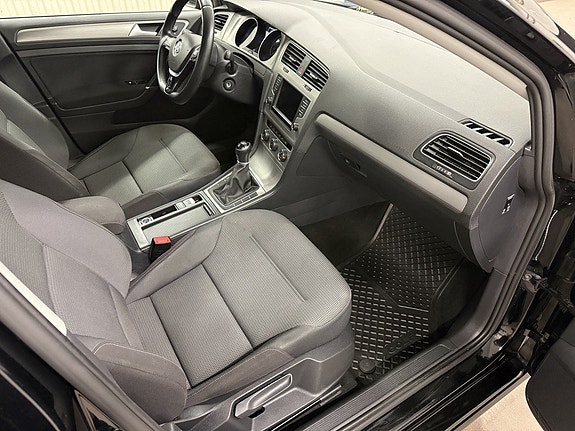Volkswagen Golf I 10 of 29
