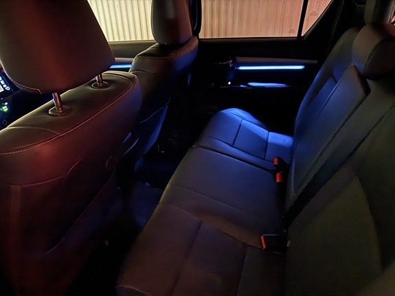 Toyota HiLux 12 of 22