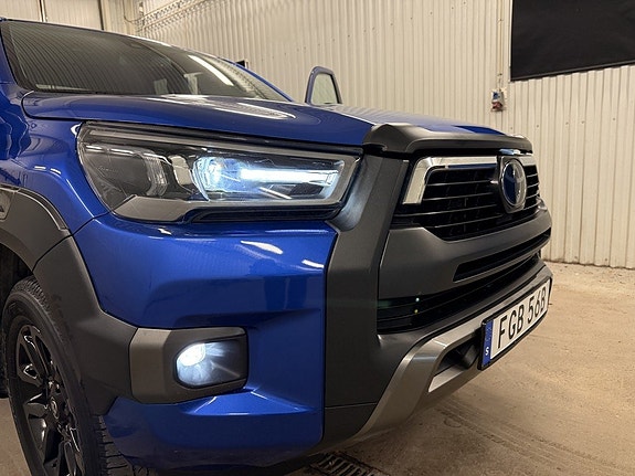 Toyota HiLux 19 of 22